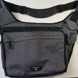 COMBI Messenger Diaper Bag